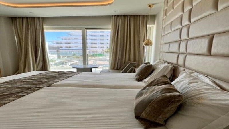 Constantinos The Great Beach Hotel